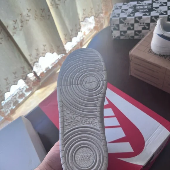 Nike Light Gray High-Top Sneakers - Picture 3 of 3